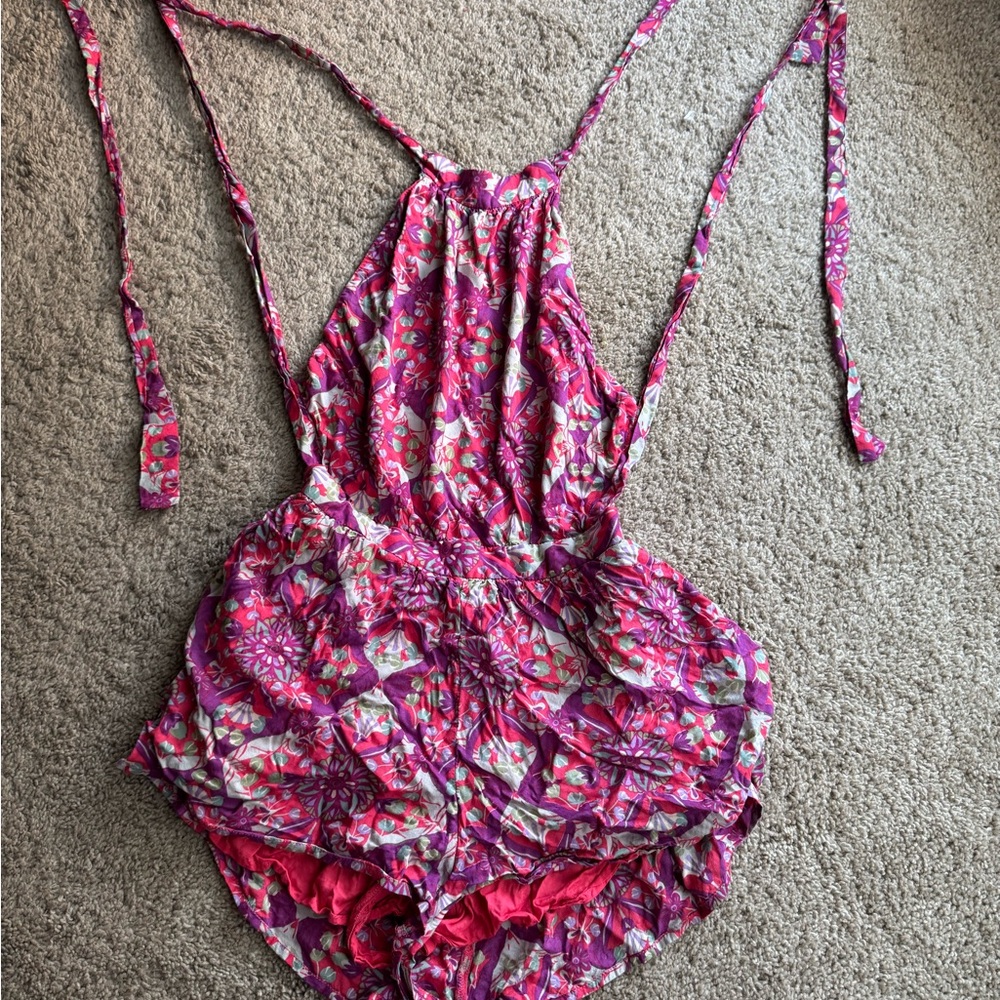 Free People backless romper in purple print - Picture 3 of 4